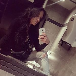 Meet your Posher, Cynthia